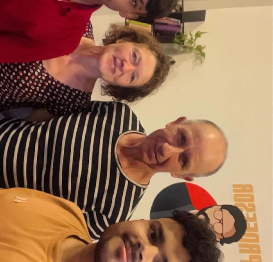 El Profesor Varanasi Ostello