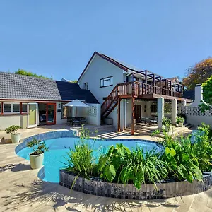 Branch & Vine - Constantia - Formerly Pinoak , Cape Town South Africa