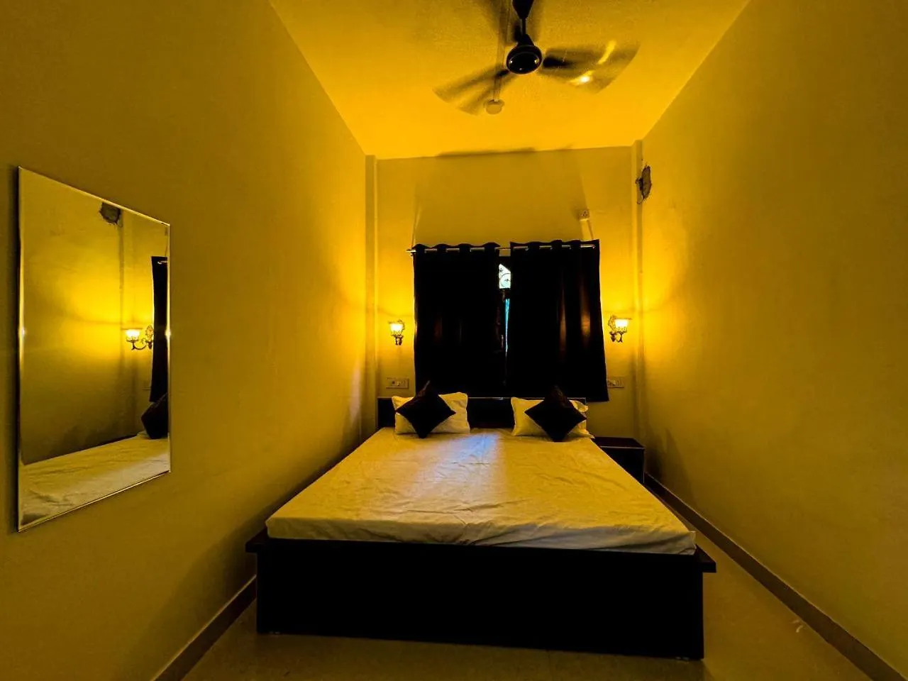 Hostel El Profesor Varanasi India