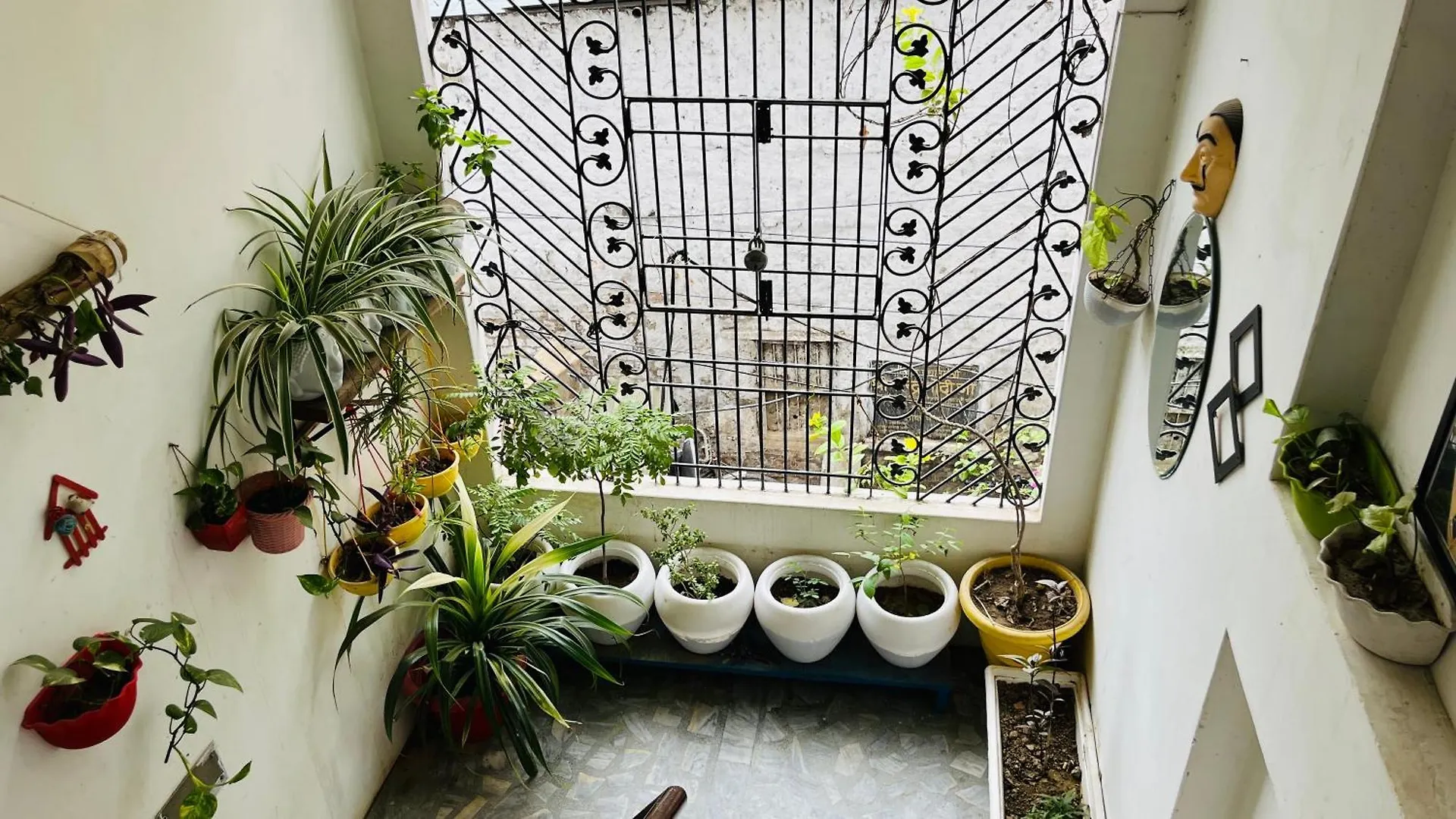 El Profesor Varanasi Hostel